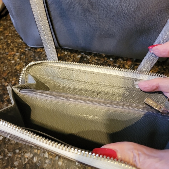 Coach Peyton and wallet - Picture 6 of 7